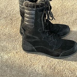 Women’s North Face Winter Boots